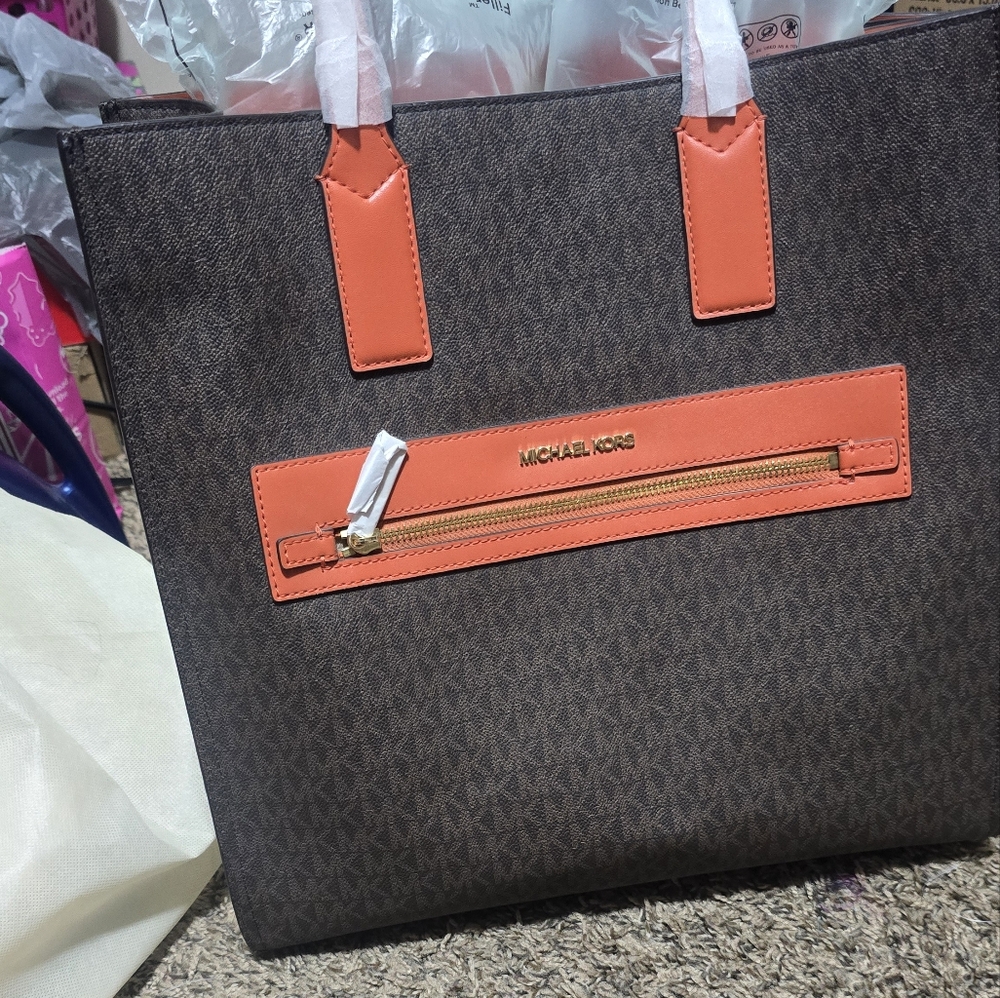 NWT large Michael Kors Kenly tote